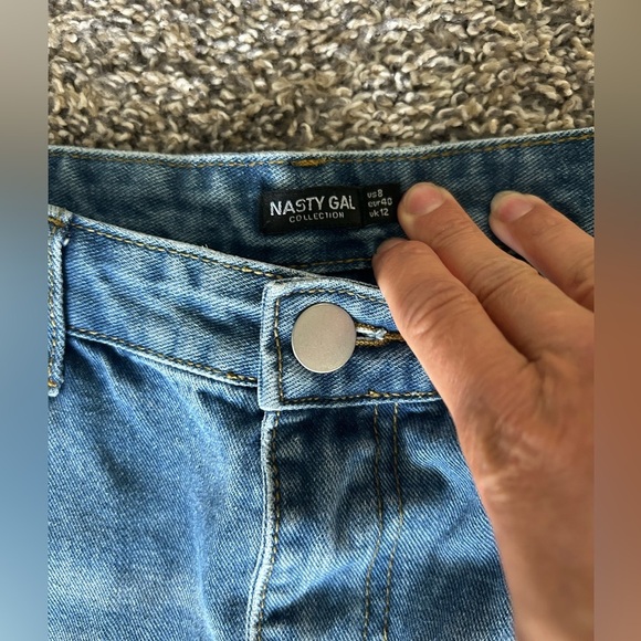 5/$25 Nasty Gal Collection two-toned high waisted jeans size 8 - Picture 3 of 10